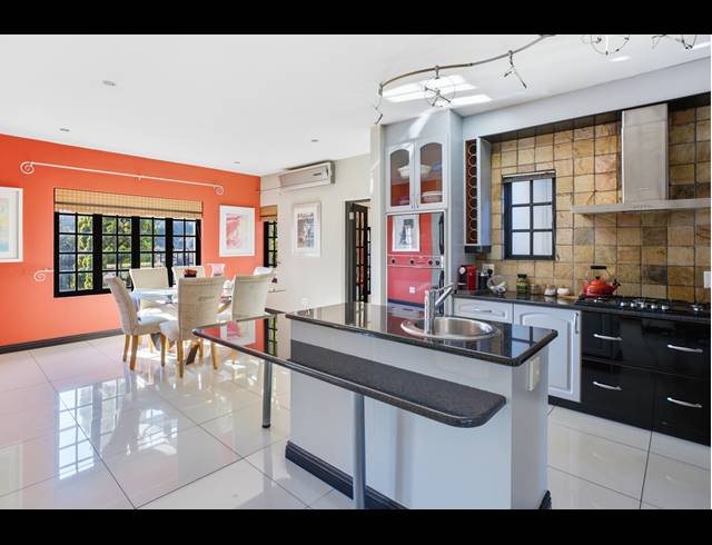 4 BEDROOM HOUSE FOR SALE IN LONEHILL